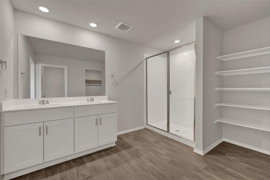 Furnished interior view inside a new home in Bollinger, Maxwell (Image 8).