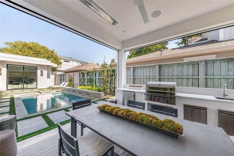 Furnished interior view inside a new home in , Dallas (Image 14). Furnished interior view inside a new home in , Dallas (Image 14).