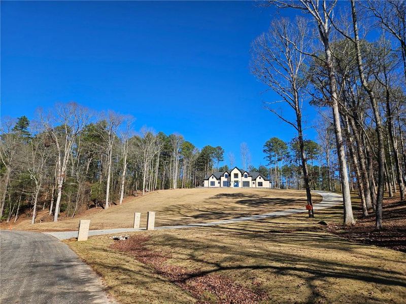 Image 4 of a home in . Image 4 of a home in .