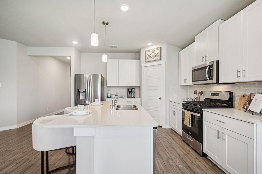 Furnished interior view inside a new home in Sundance Cove - Classic Series, Crosby (Image 26). Furnished interior view inside a new home in Sundance Cove - Classic Series, Crosby (Image 26).