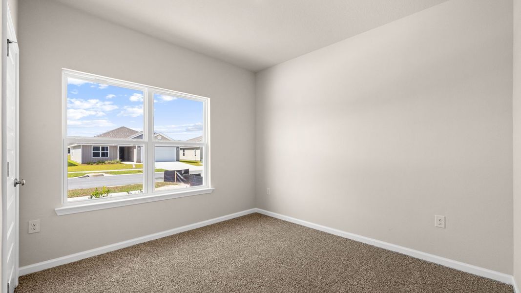 Spacious, unfurnished interior of a new home in Hodges Bayou Plantation, Panama City (Image 32).