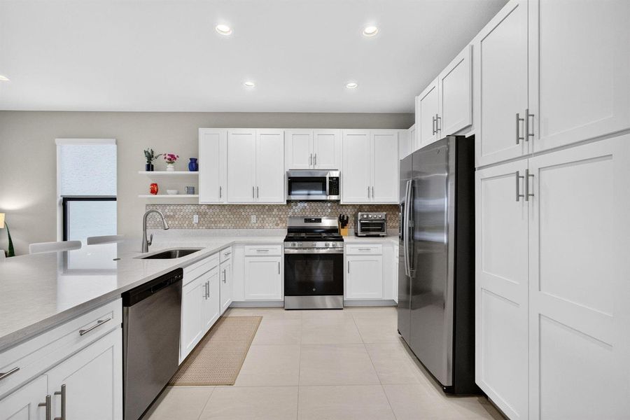 VALENCIA PARC 12408 SW Briny Bay Drive
