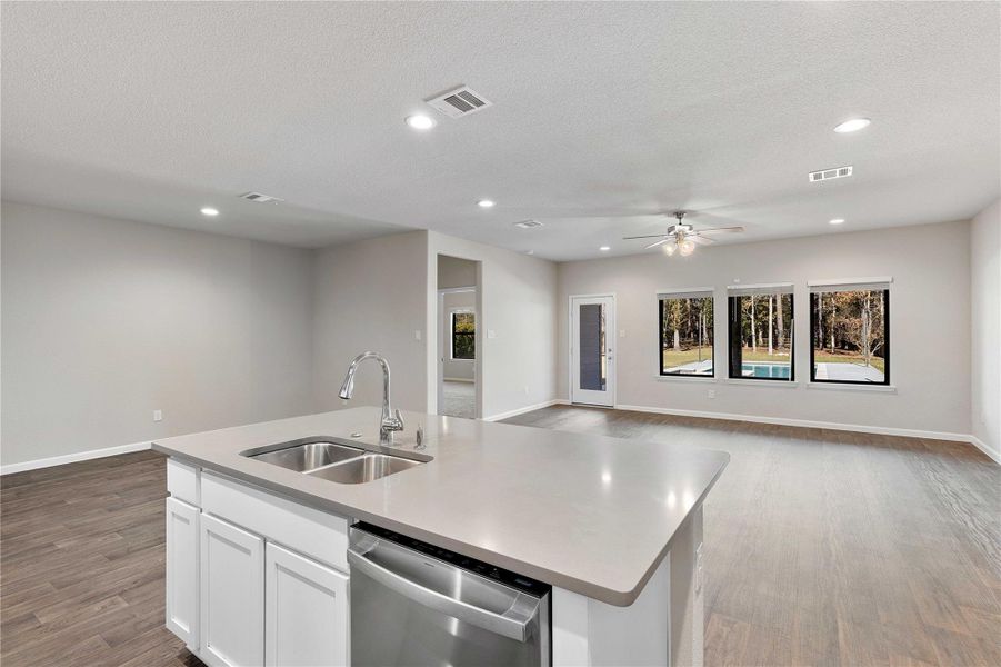 Furnished interior view inside a new home in , Anahuac (Image 9). Furnished interior view inside a new home in , Anahuac (Image 9).