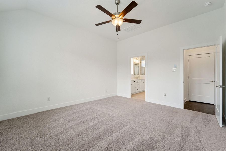Spacious, unfurnished interior of a new home in The Woodlands Hills, Willis (Image 24). Spacious, unfurnished interior of a new home in The Woodlands Hills, Willis (Image 24).