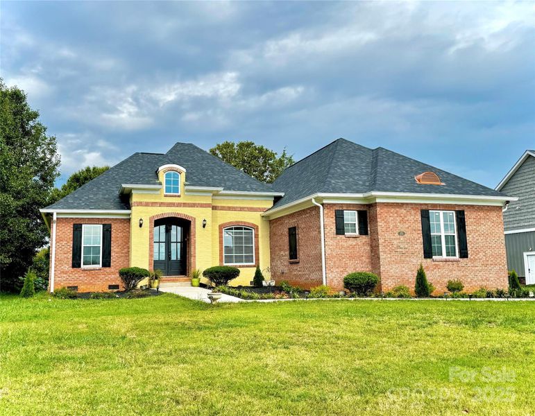 Front exterior of a new home in , Kings Mountain, NC, highlighting curb appeal (Image 2).