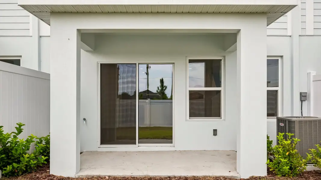 Exterior details and patio area of a home in Twin Oaks, Zephyrhills (Image 4). Exterior details and patio area of a home in Twin Oaks, Zephyrhills (Image 4).
