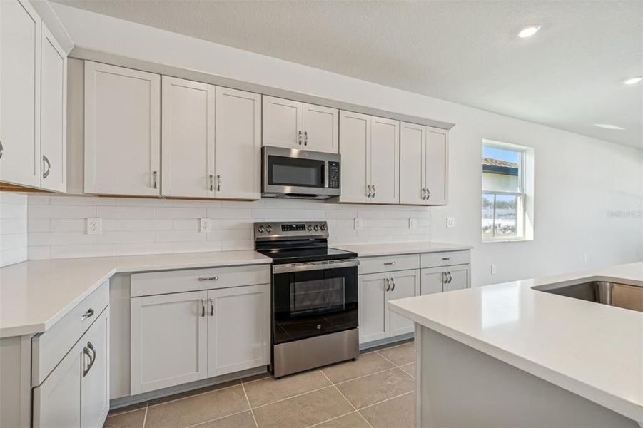 Furnished interior view inside a new home in Southpointe, Palmetto (Image 10).