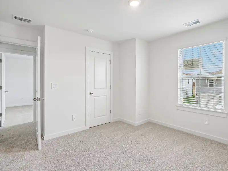 Spacious, unfurnished interior of a new home in Crestview - Ridge Series, Hermitage (Image 13).