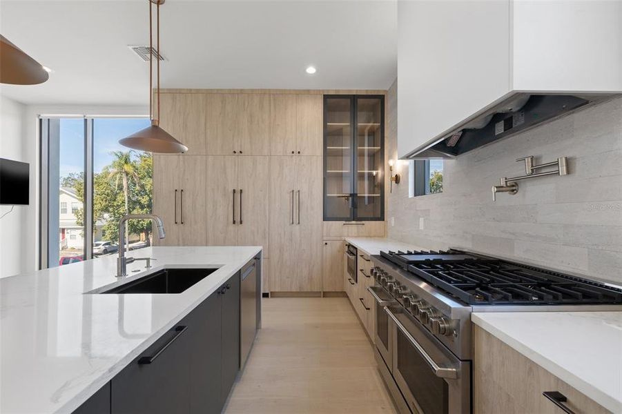 Furnished interior view inside a new home in , Tampa (Image 13).