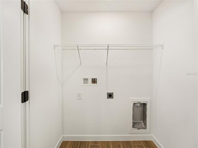 Spacious, unfurnished interior of a new home in Trilby Crossing, Brooksville (Image 5). Spacious, unfurnished interior of a new home in Trilby Crossing, Brooksville (Image 5).