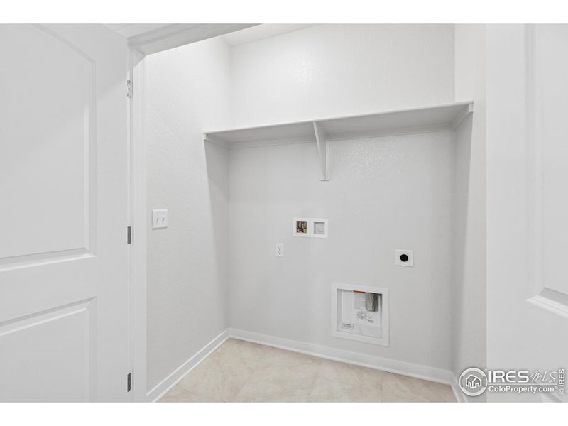 Spacious, unfurnished interior of a new home in Kinston Mainstreet Townhomes, Loveland (Image 32). Spacious, unfurnished interior of a new home in Kinston Mainstreet Townhomes, Loveland (Image 32).