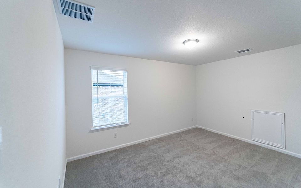 Spacious, unfurnished interior of a new home in Pebblebrook, Sherman (Image 14).