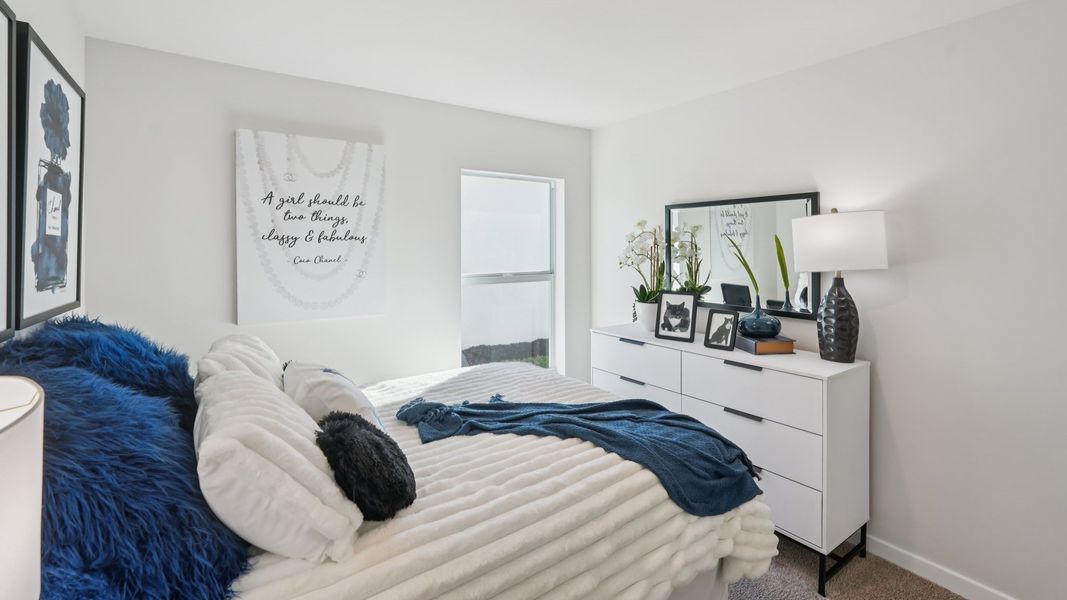 Furnished interior view inside a new home in Palmetto Landing at Babcock Ranch Express, Punta Gorda (Image 17).