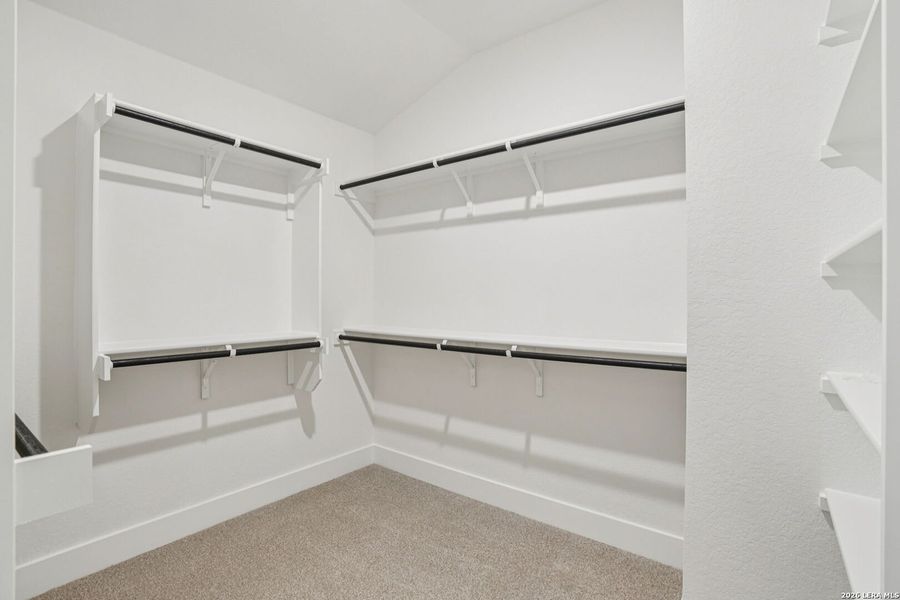 Spacious, unfurnished interior of a new home in Carmel Ranch, Schertz (Image 29).