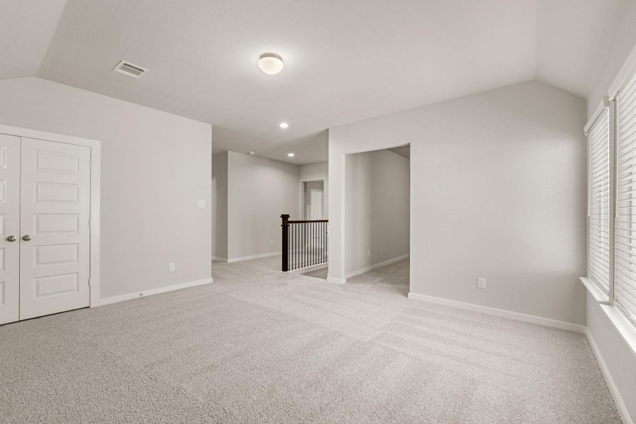 Spacious, unfurnished interior of a new home in Morton Creek Ranch, Katy (Image 12). Spacious, unfurnished interior of a new home in Morton Creek Ranch, Katy (Image 12).