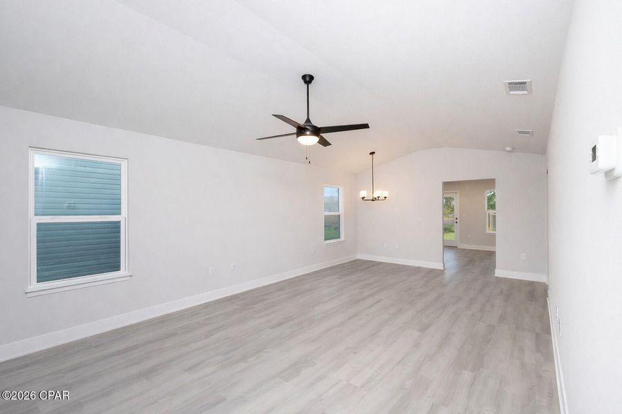Spacious, unfurnished interior of a new home in Fox Glenn, Panama City (Image 16).