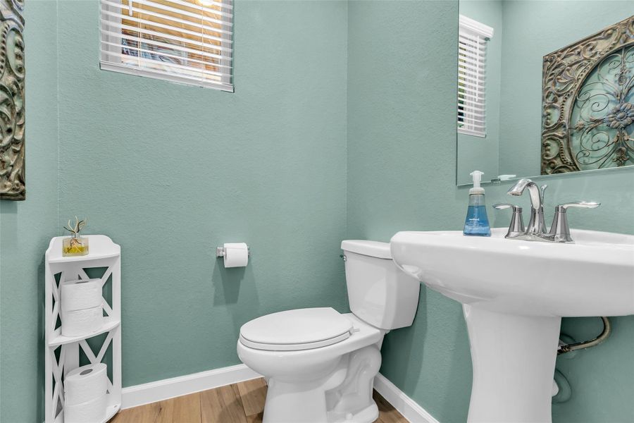 Furnished interior view inside a new home in , Baytown (Image 6).