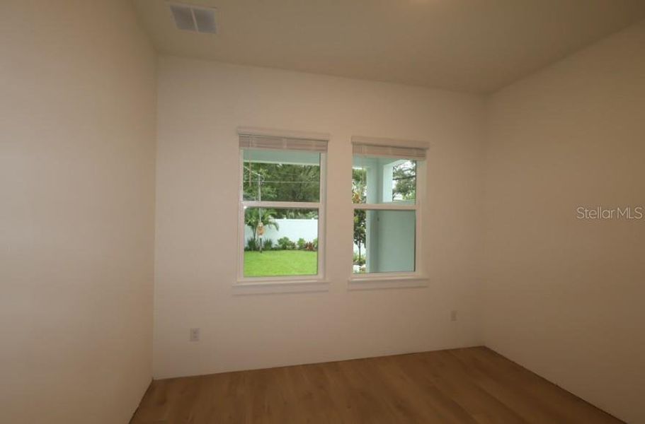 Spacious, unfurnished interior of a new home in , Tampa (Image 12).