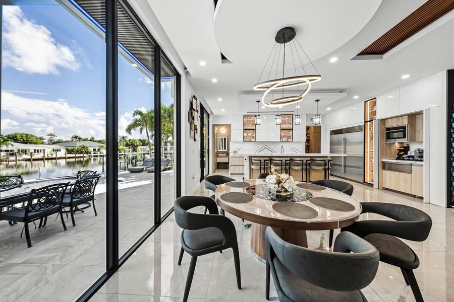 Community amenities in , Lighthouse Point (Image 46).