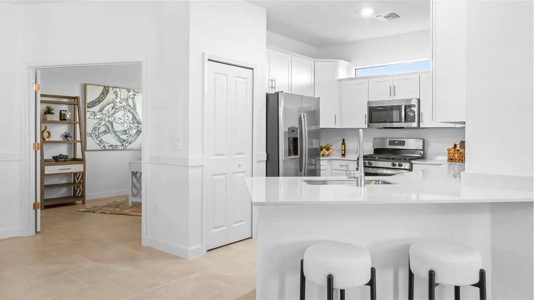 9282 Orchid Kitchen 2of3 Base3