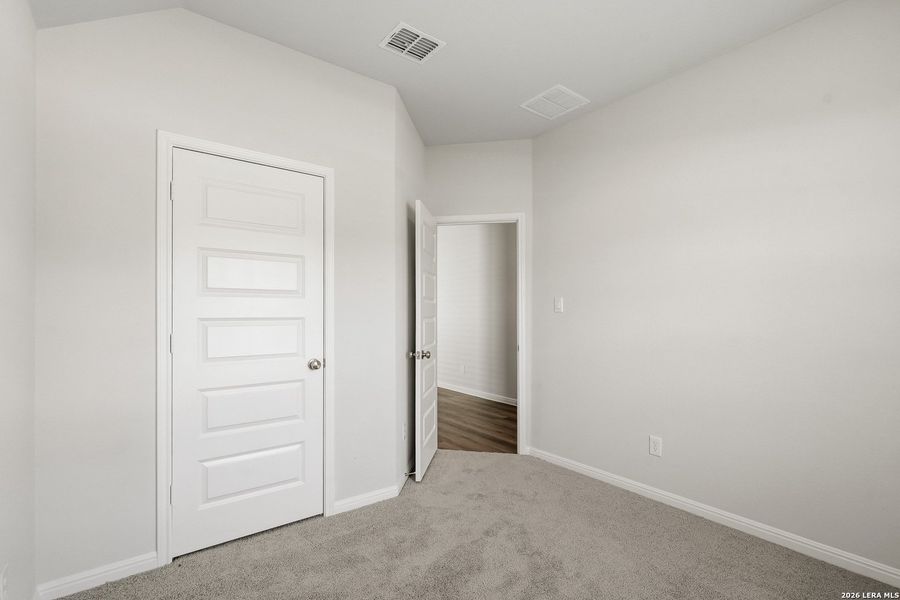 Spacious, unfurnished interior of a new home in Cinco Lakes, San Antonio (Image 26). Spacious, unfurnished interior of a new home in Cinco Lakes, San Antonio (Image 26).