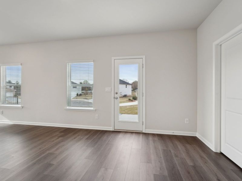 Spacious, unfurnished interior of a new home in Preserve at Mountain Creek, Pendergrass (Image 10).