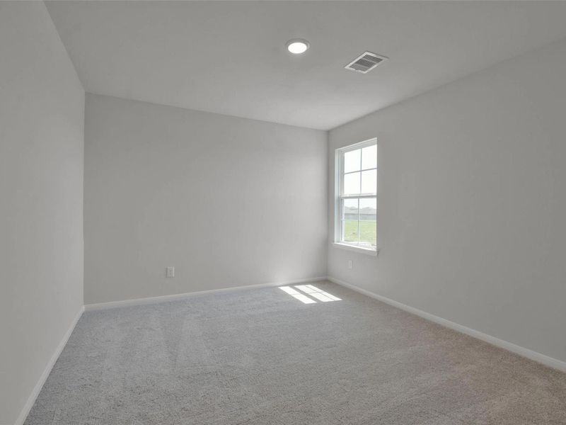 Spacious, unfurnished interior of a new home in River Ranch Meadows, Dayton (Image 33).