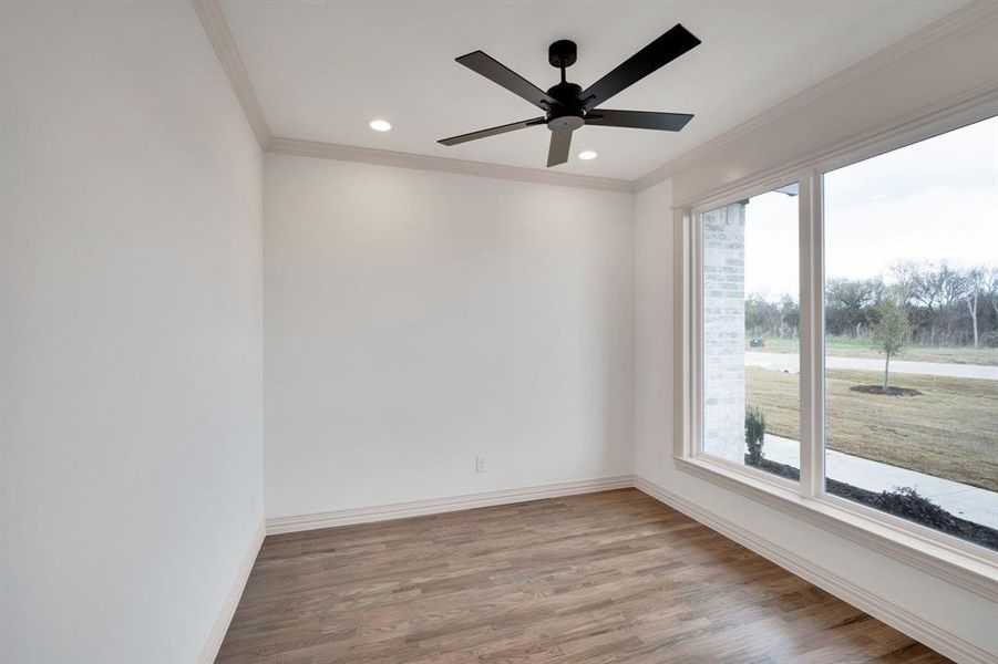 Spacious, unfurnished interior of a new home in , Waxahachie (Image 15).