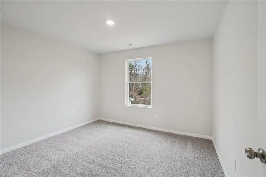 Spacious, unfurnished interior of a new home in Liberty Pointe, Villa Rica (Image 12).