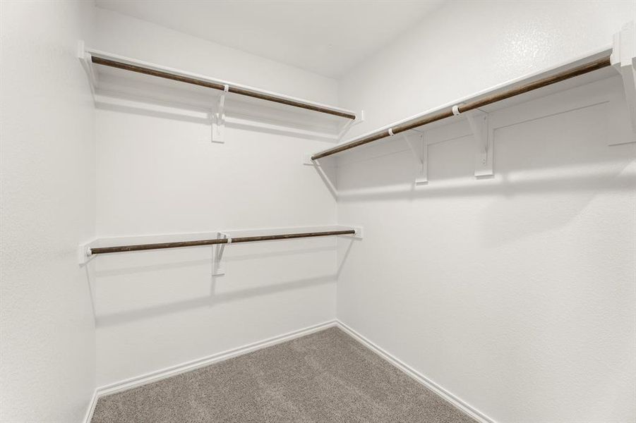 24. 7704 Kingfisher - Closet