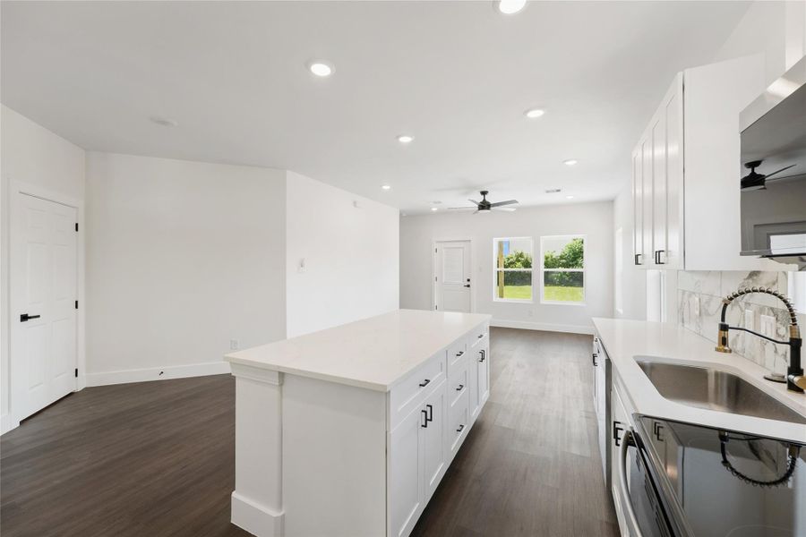 Furnished interior view inside a new home in , Santa Fe (Image 9).