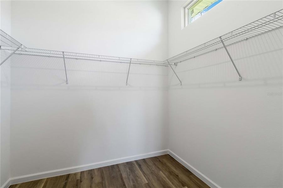 Spacious, unfurnished interior of a new home in , North Port (Image 12).