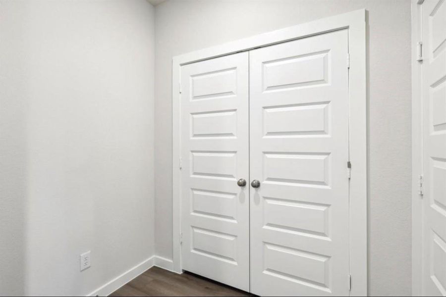 Spacious, unfurnished interior of a new home in Wall Street Village, Richmond (Image 20).