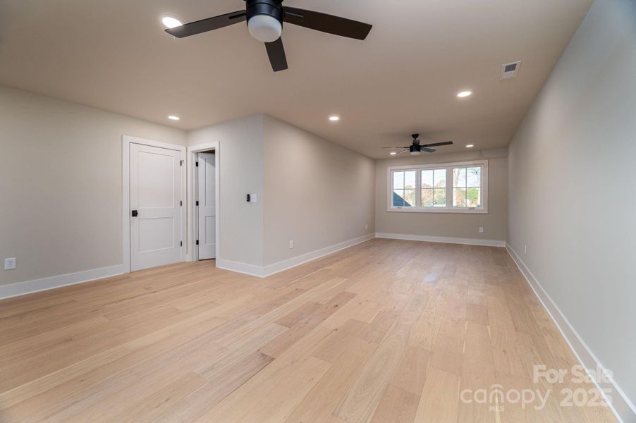 Spacious, unfurnished interior of a new home in , Belmont (Image 22).