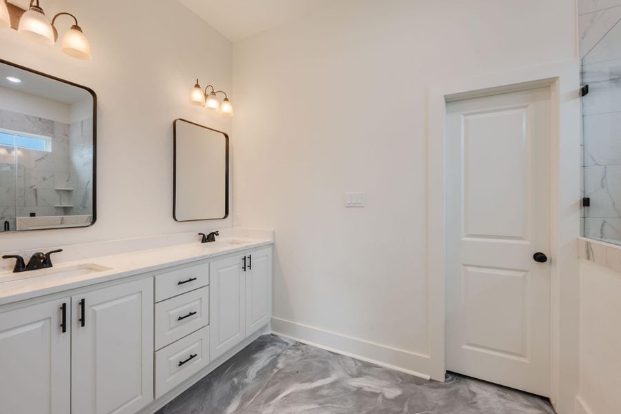 Furnished interior view inside a new home in , Iola (Image 9).