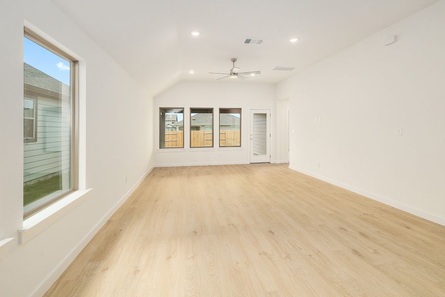 Spacious, unfurnished interior of a new home in Prairie Winds, Hutto (Image 17). Spacious, unfurnished interior of a new home in Prairie Winds, Hutto (Image 17).