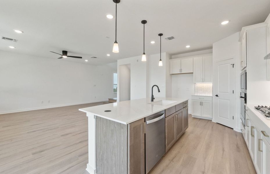 Furnished interior view inside a new home in Wolf Ranch, Georgetown (Image 10).