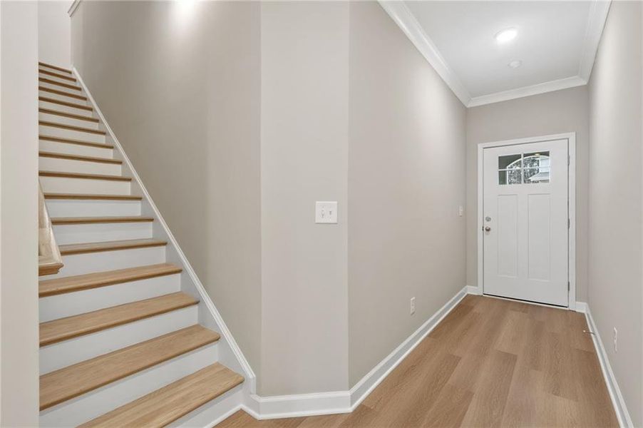 Spacious, unfurnished interior of a new home in Cherokee Township, Acworth (Image 16).