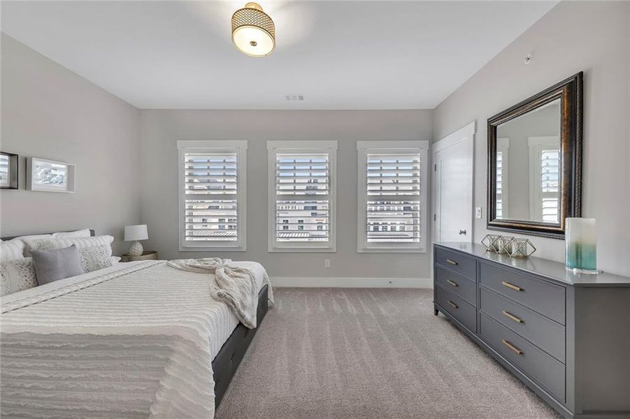 Furnished interior view inside a new home in , Woodstock (Image 41).