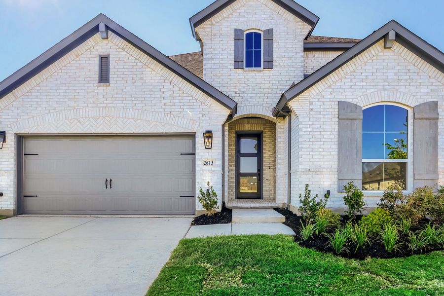 2613 Grinnel - Front Entryway