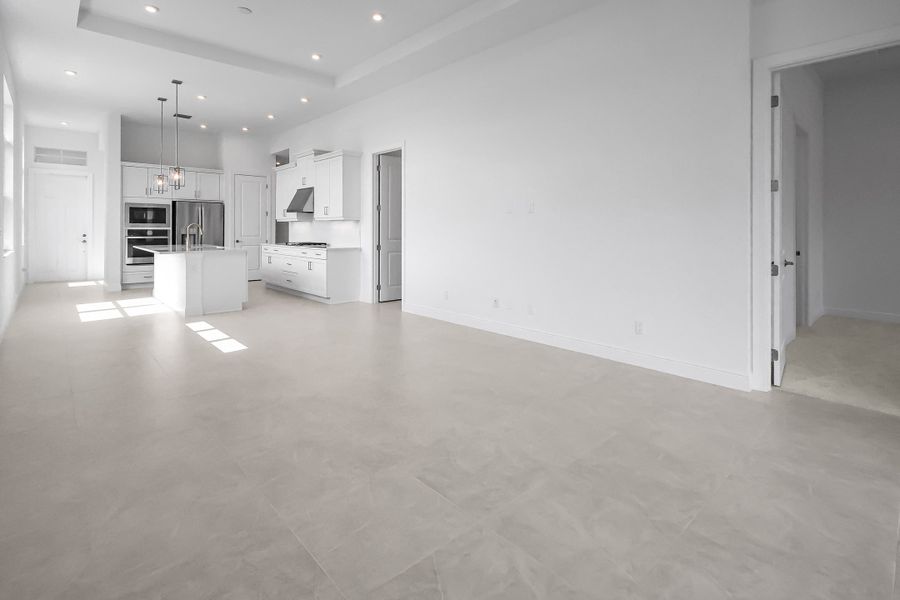 Image 27 of a home in Rivella.