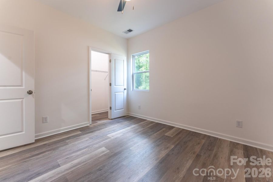Spacious, unfurnished interior of a new home in , Gastonia (Image 27).