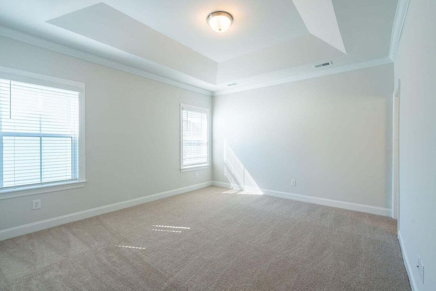 Spacious, unfurnished interior of a new home in Sweetgrass Station, Summerville (Image 19).