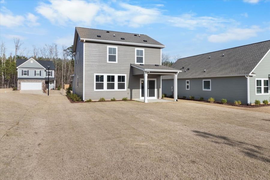 Exterior details and patio area of a home in Tillery Park, Grovetown (Image 4).