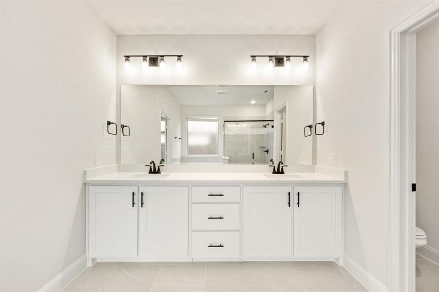 Furnished interior view inside a new home in Glenwood Meadows, Argyle (Image 10).