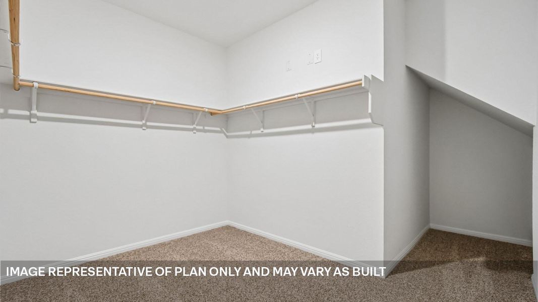 Spacious, unfurnished interior of a new home in Bar W Ranch, Leander (Image 30).