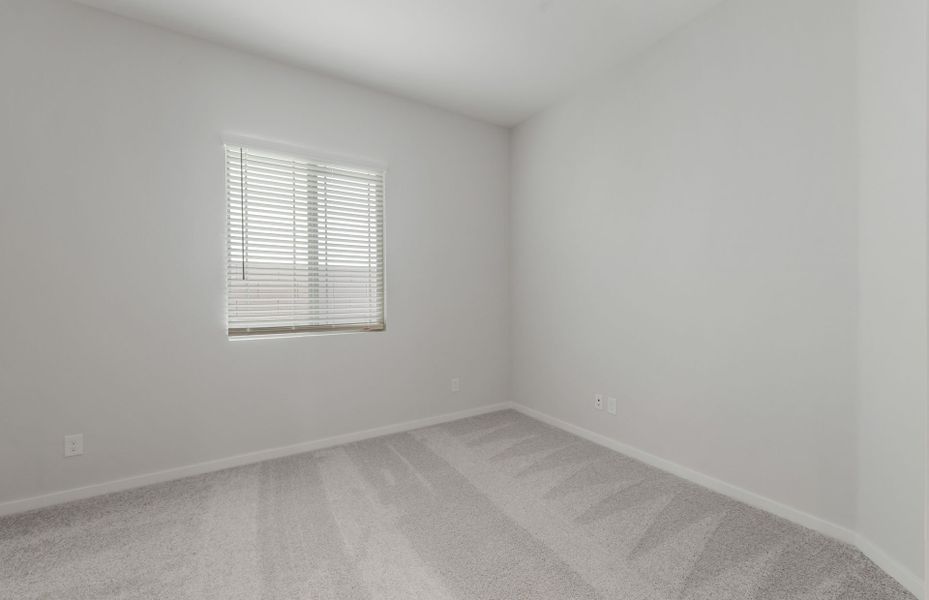 Spacious, unfurnished interior of a new home in Jorde Farms, Queen Creek (Image 18).