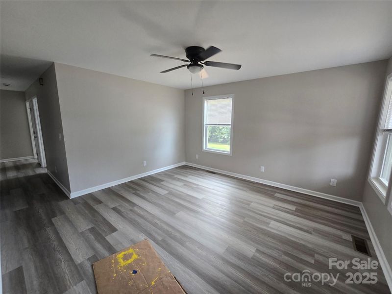 Spacious, unfurnished interior of a new home in , Troy (Image 12).