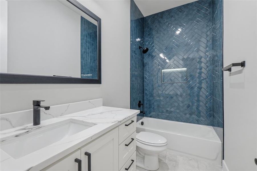 Furnished interior view inside a new home in , Dallas (Image 12).