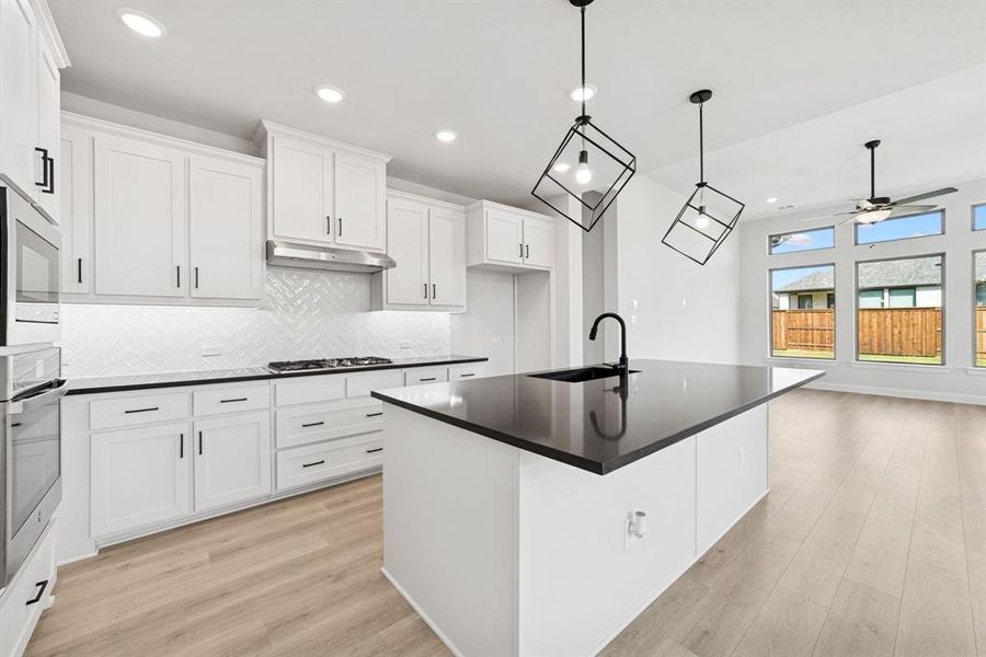 Furnished interior view inside a new home in Mantua Point Classics, Van Alstyne (Image 8). Furnished interior view inside a new home in Mantua Point Classics, Van Alstyne (Image 8).